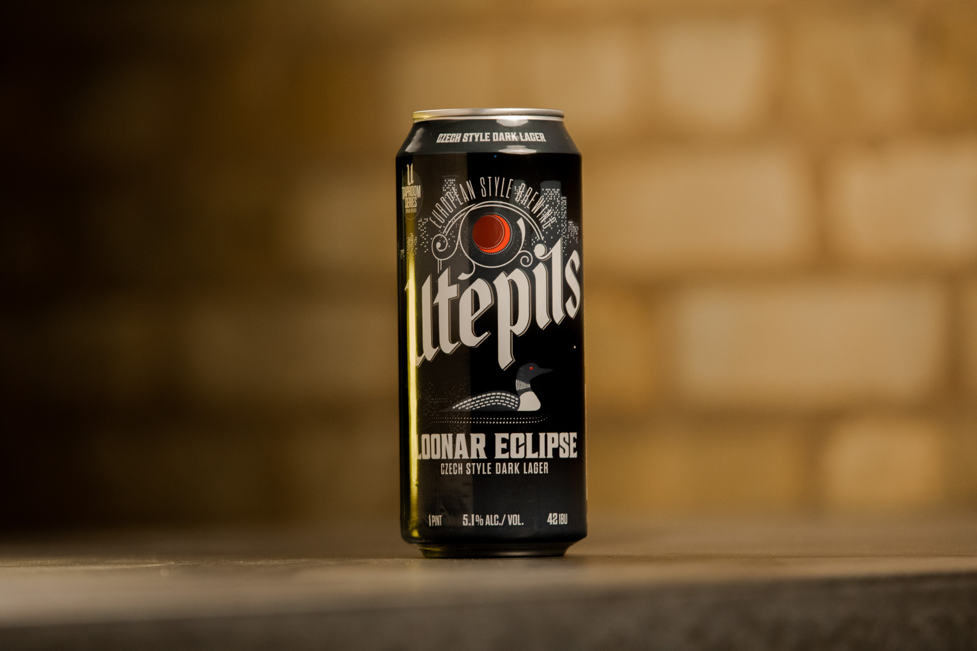 Utepils Loonar Eclipse Czech-style Dark Lager • Photos by Jordan Wipf